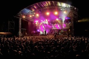 398940_416851218343523_974849120_n